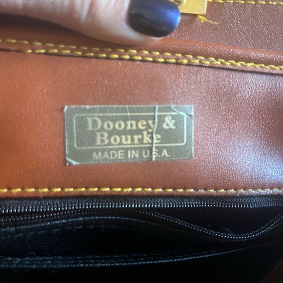 Unique Dooney & Burke Purse - Picture 8 of 14